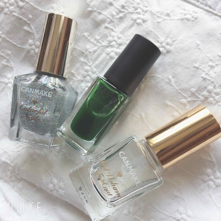 カラフルネイルズ/キャンメイク/マニキュアを使ったクチコミ(4枚目)