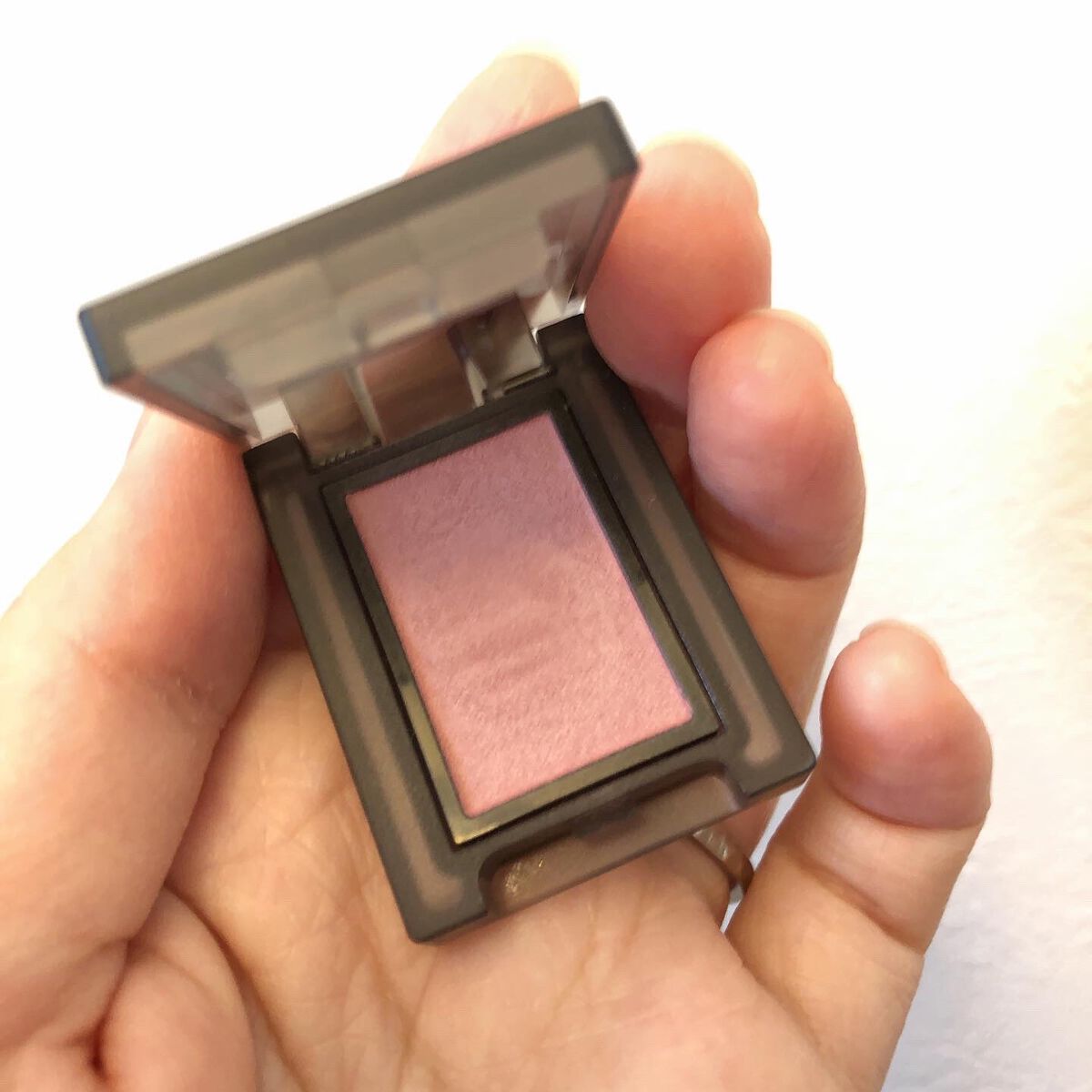 セルヴォーク ヴォランタリー アイズ 33 ナデシコ/Celvoke/単色アイシャドウを使ったクチコミ（2枚目）