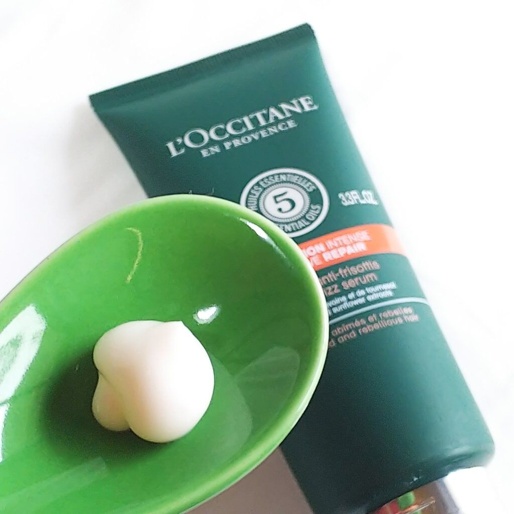 ファイブハーブス リペアリングヘアミルクセラム/L'OCCITANE/ヘアミルクを使ったクチコミ（3枚目）