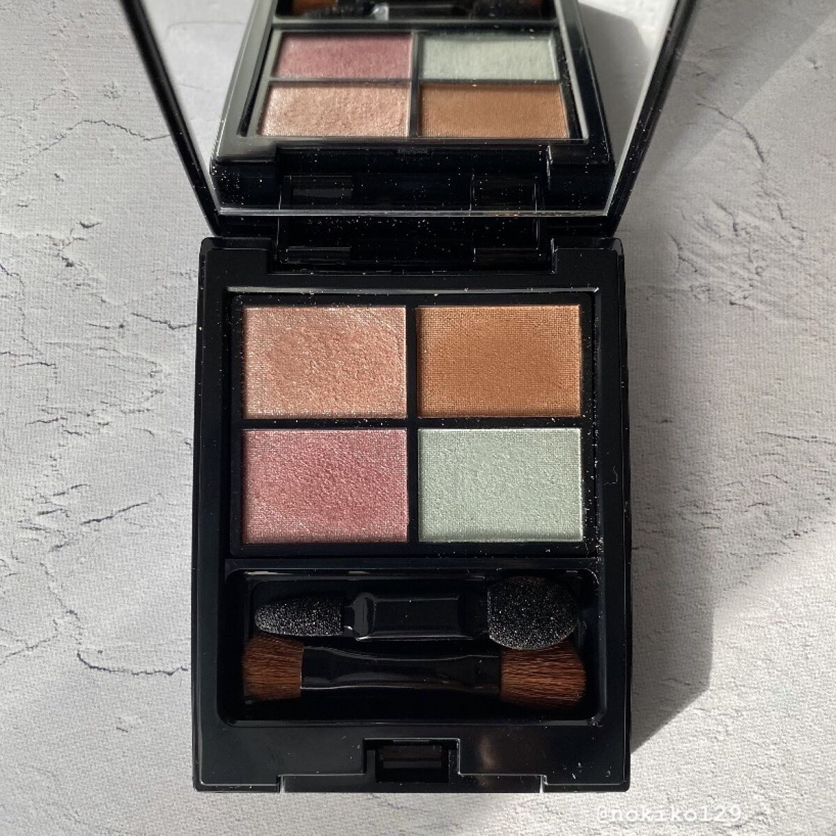 ミネラルクラッシィシャドー/エトヴォス/アイシャドウパレットを使ったクチコミ（1枚目）