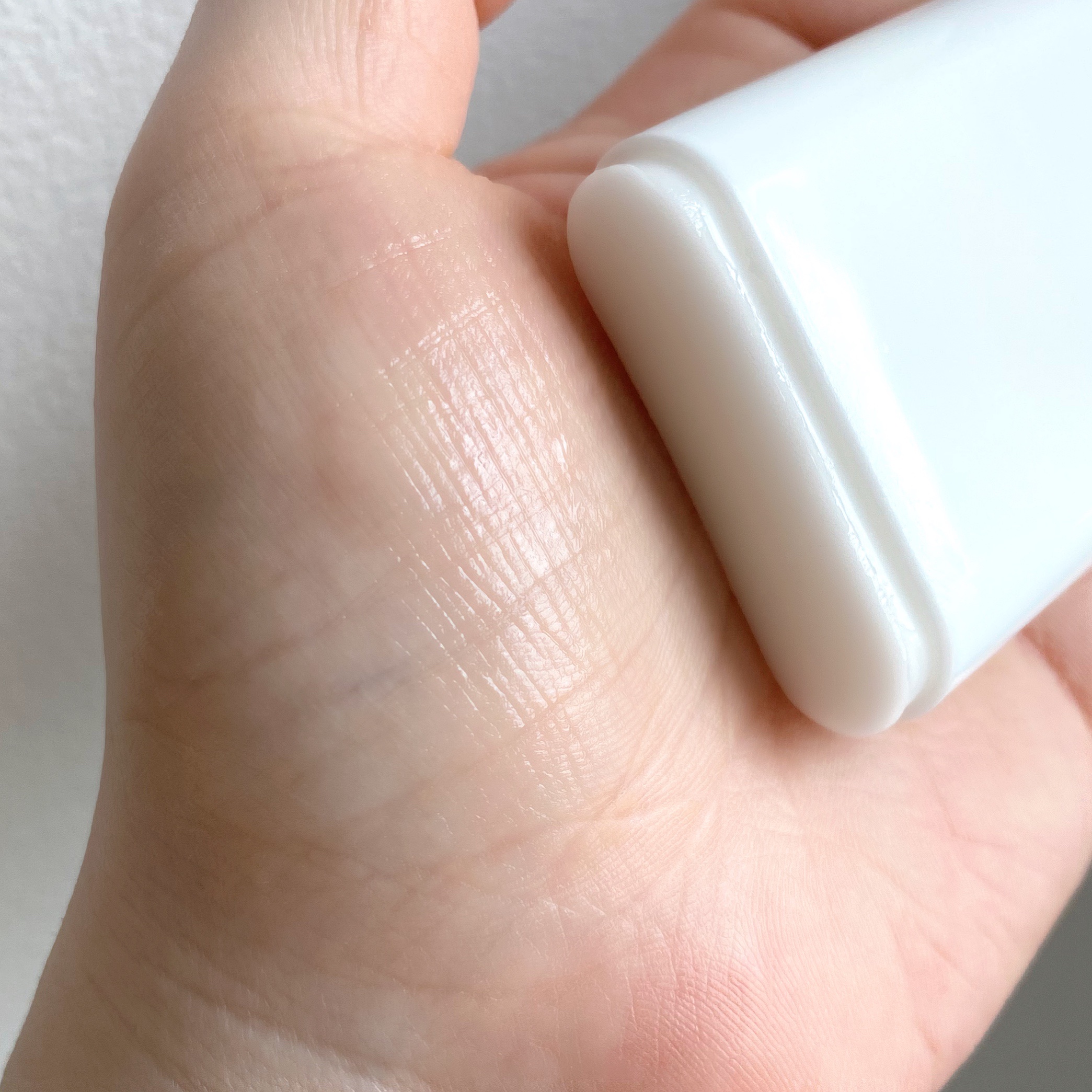 フレグランス シルキー スムース UVスティック アイスティー/フェルナンダ/日焼け止めスティックを使ったクチコミ（3枚目）