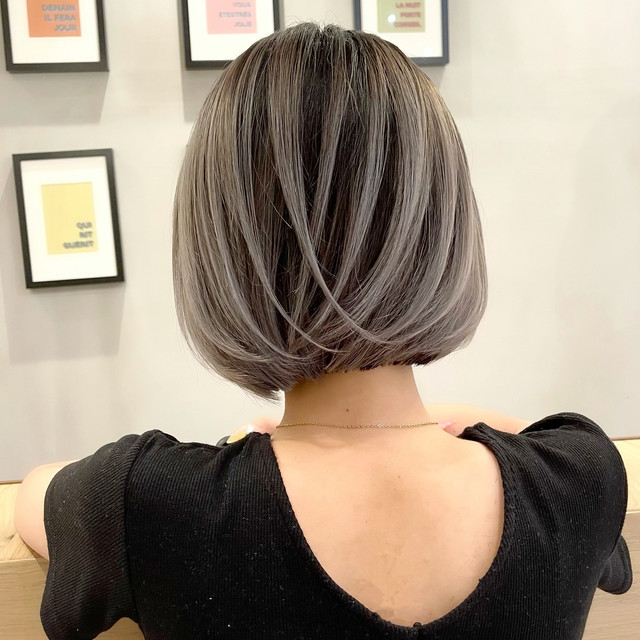 ボブヘアのバックスタイル