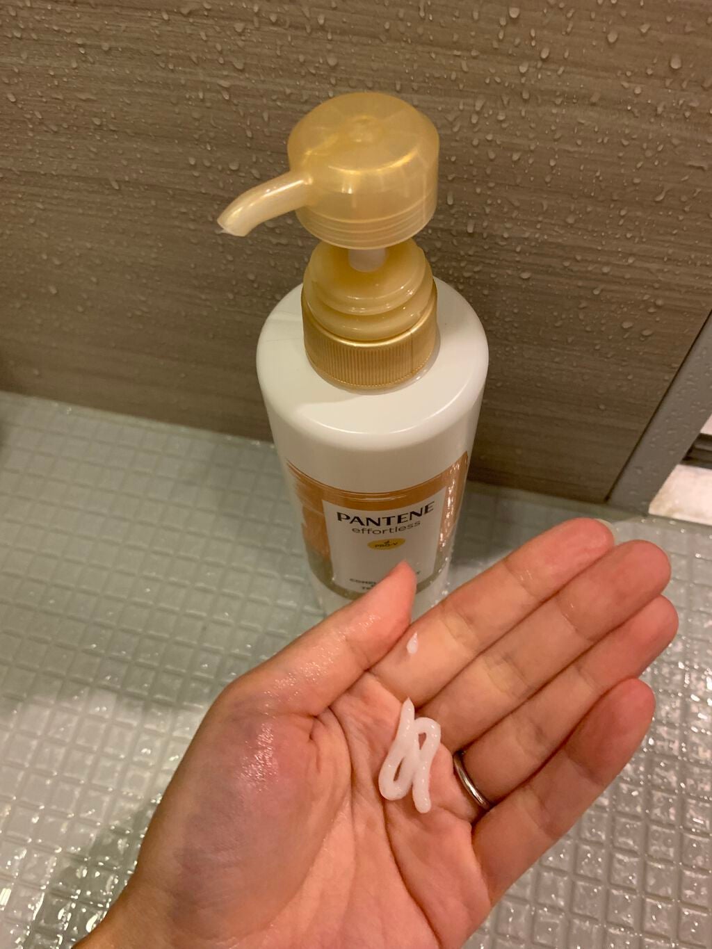 パンテーン エフォートレス コンプリートナイト リペアー シャンプー/トリートメント/パンテーン/市販シャンプーを使ったクチコミ(4枚目)