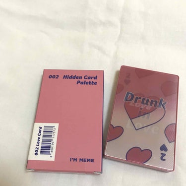 I'M MEME
Hidden Card Palette 
002 Love Card

もうまずパッケージから可愛い🥵💗
そして、捨て色もない!!発色もいい!!
最高のバレットです⸜︎︎︎︎❤︎︎⸝‍
小さいので、持ち運びにも便利です!
めっちゃおすすめ☺︎︎︎︎

#韓国コスメ #アイシャドウパレット #映えコスメ の画像 その0