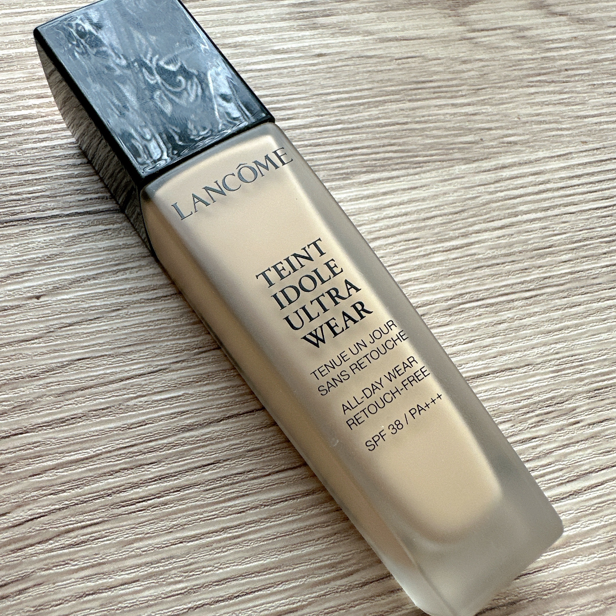 タンイドル ウルトラ ウェア リキッド/LANCOME/リキッドファンデーションを使ったクチコミ（1枚目）