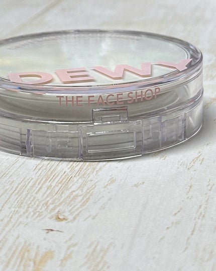 デューイーラスティングクッション/THE FACE SHOP/クッションファンデーションを使ったクチコミ(3枚目)