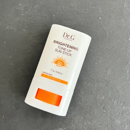 ブライトニングアップサンスティック SPF50+ PA++++/Dr.G/日焼け止めスティックを使ったクチコミ(2枚目)