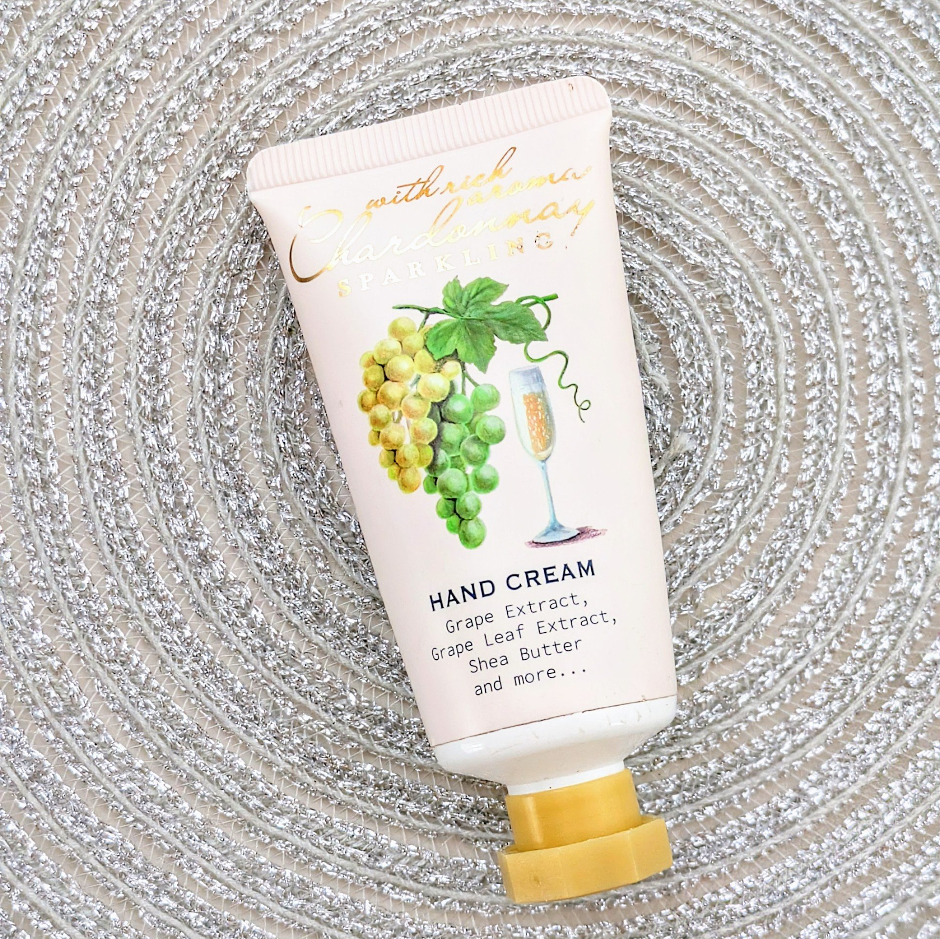 ハンドクリーム/シャルドネ/ハンドクリームを使ったクチコミ（2枚目）