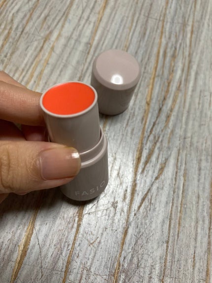 かえで on LIPS 「リップコンシーラーを見に行ったのに…?あれ?でもとてもいい!!..」(4枚目)