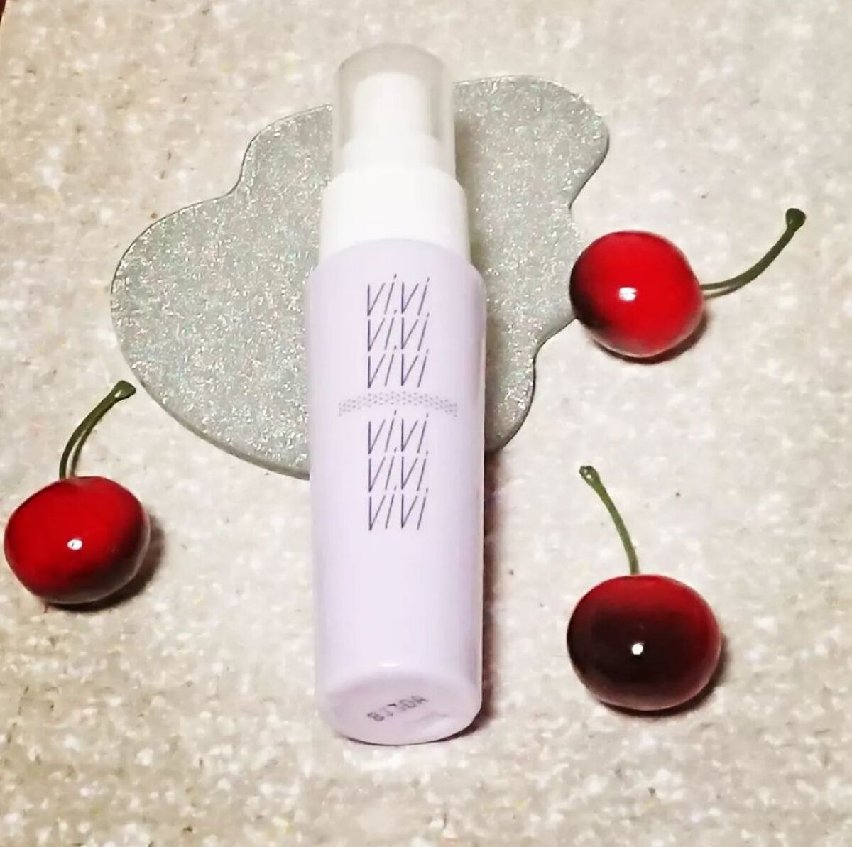 色持ちミスト/ヴィ・ヴィ/その他化粧小物を使ったクチコミ（1枚目）