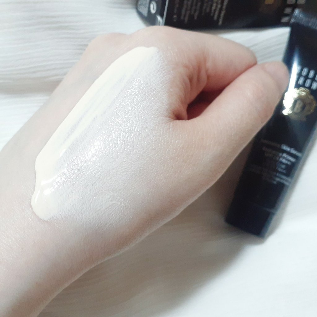 インテンシブ セラム ラディアンス プライマー 15ml (ミニサイズ)/BOBBI BROWN/化粧下地を使ったクチコミ（3枚目）