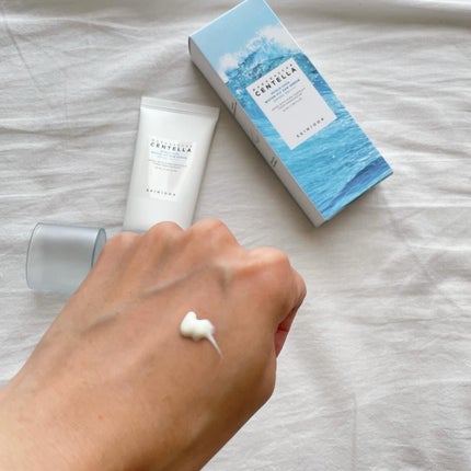 ヒアルーシカ ウォーターフィット サンセラム/SKIN1004/日焼け止めローションを使ったクチコミ(2枚目)