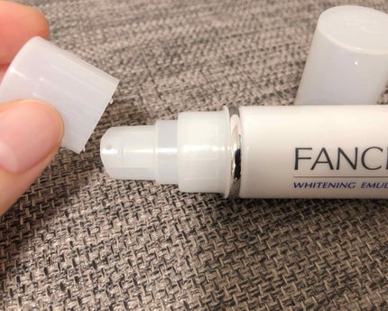 ホワイトニング 化粧液 II しっとり<医薬部外品>/ファンケル/化粧水を使ったクチコミ(4枚目)