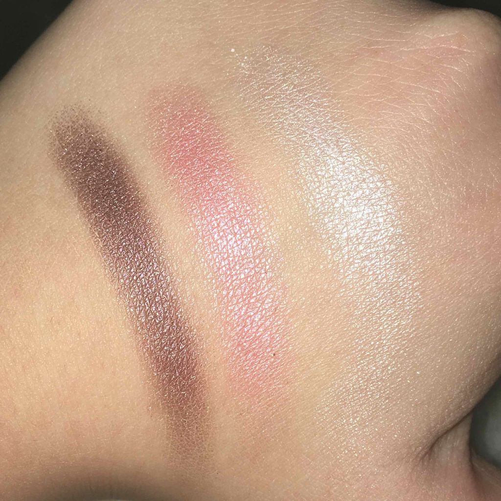 エルファー プロフェッショナル アイシャドウ/DAISO/アイシャドウパレットを使ったクチコミ(2枚目)