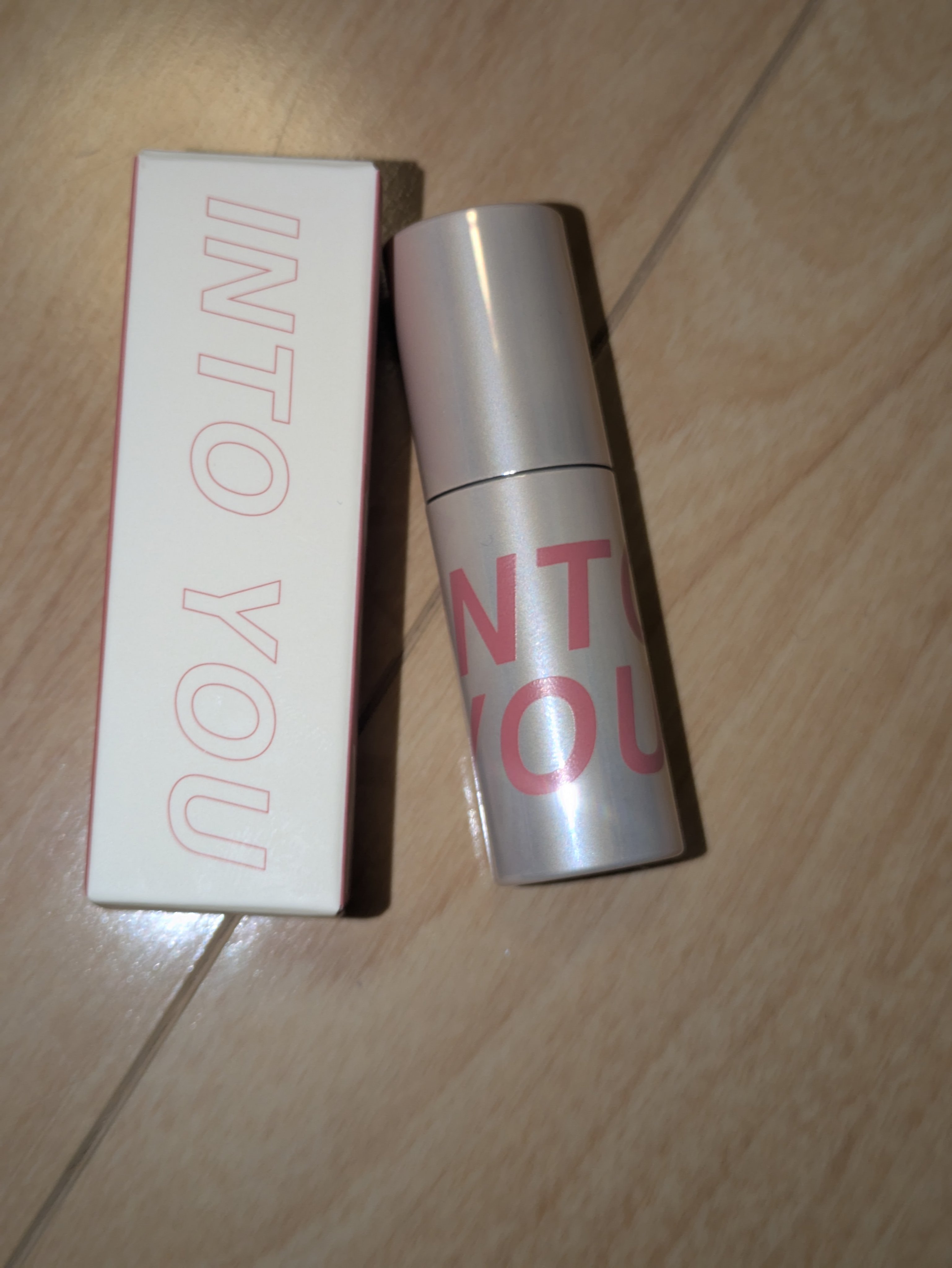 カスタマイズエアリーリップマッド W2 レッチリ/INTO U/口紅を使ったクチコミ（1枚目）