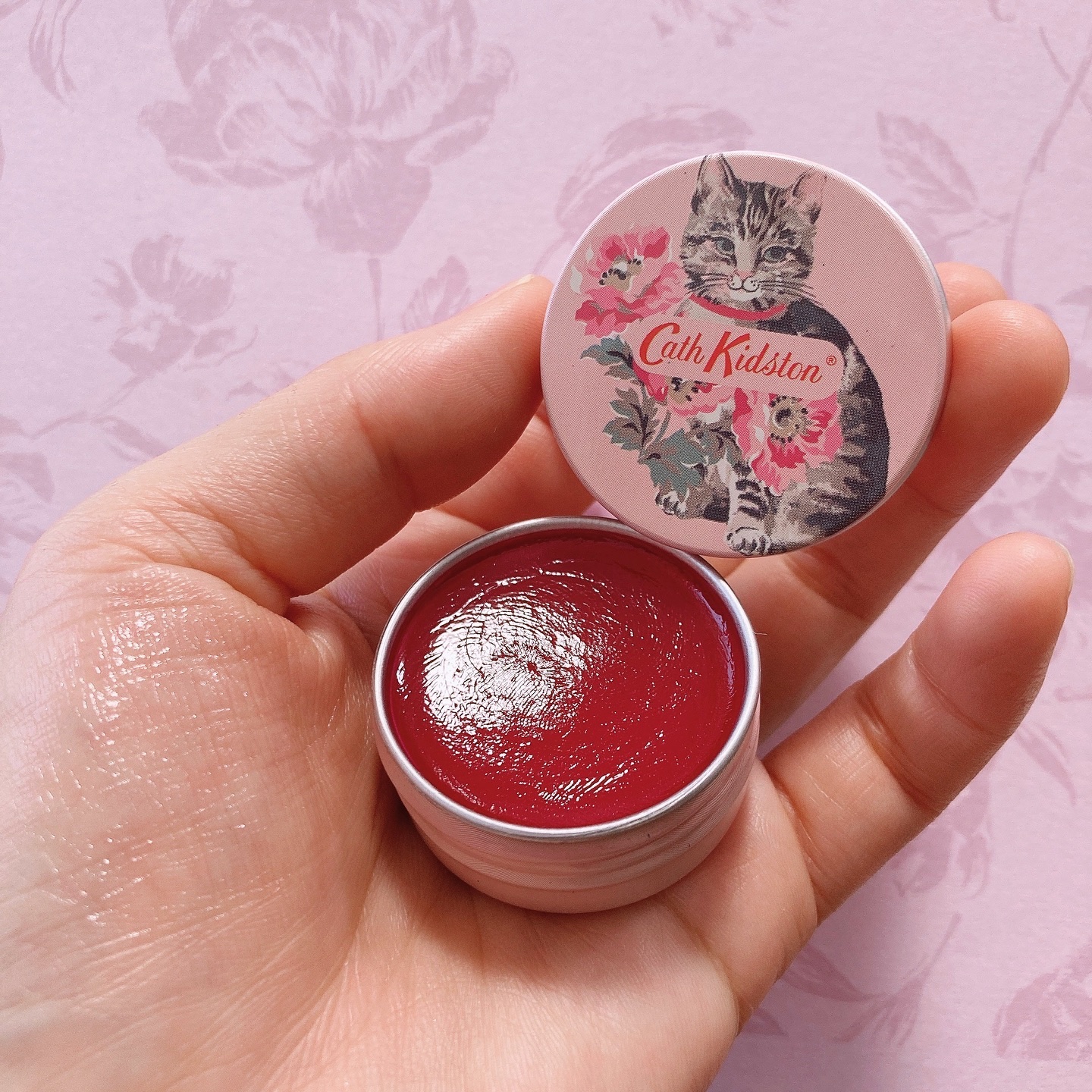 リップバームTIN キャット＆フラワー/CathKidston/リップバームを使ったクチコミ（1枚目）