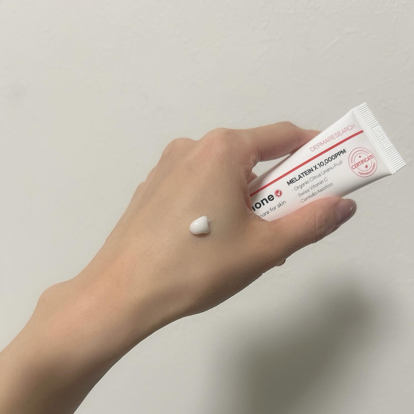 メラティノンクリーム/DERMA RESEARCH/フェイスクリームを使ったクチコミ（2枚目）