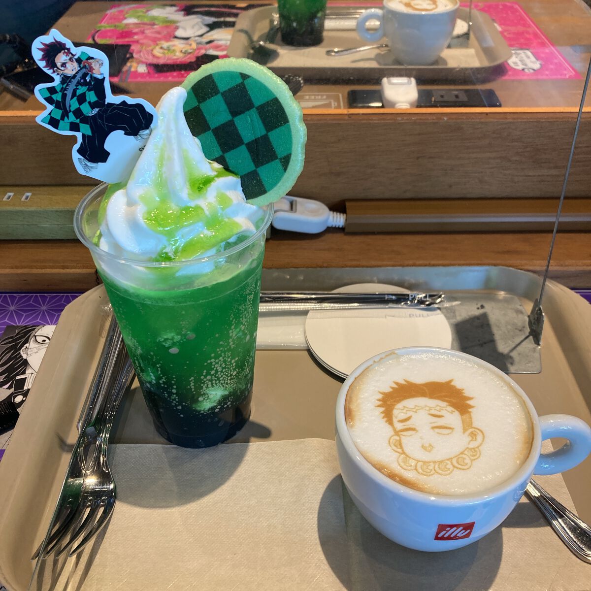 シルキースフレアイズ/キャンメイク/アイシャドウパレットを使ったクチコミ(10枚目)