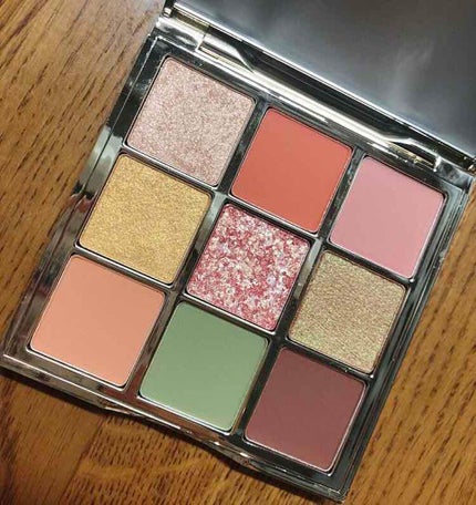 長相思シリーズ 9色アイシャドウパレット/CATKIN/アイシャドウパレットを使ったクチコミ(4枚目)