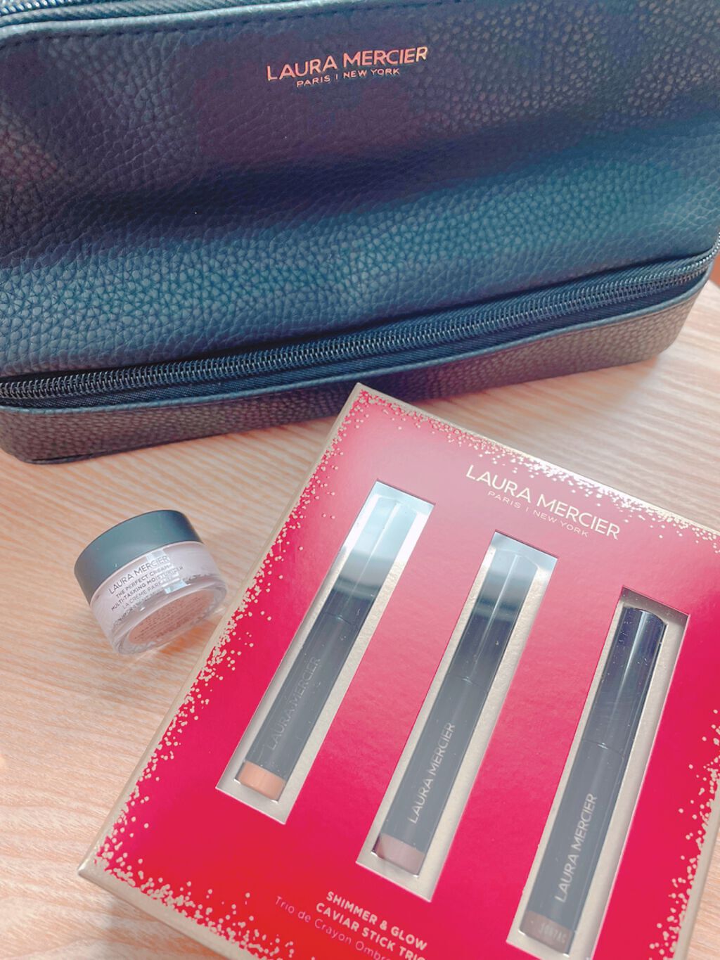 シマー アンド グロウ キャビアスティック トリオ /ローラ メルシエ/スティックアイシャドウを使ったクチコミ（2枚目）