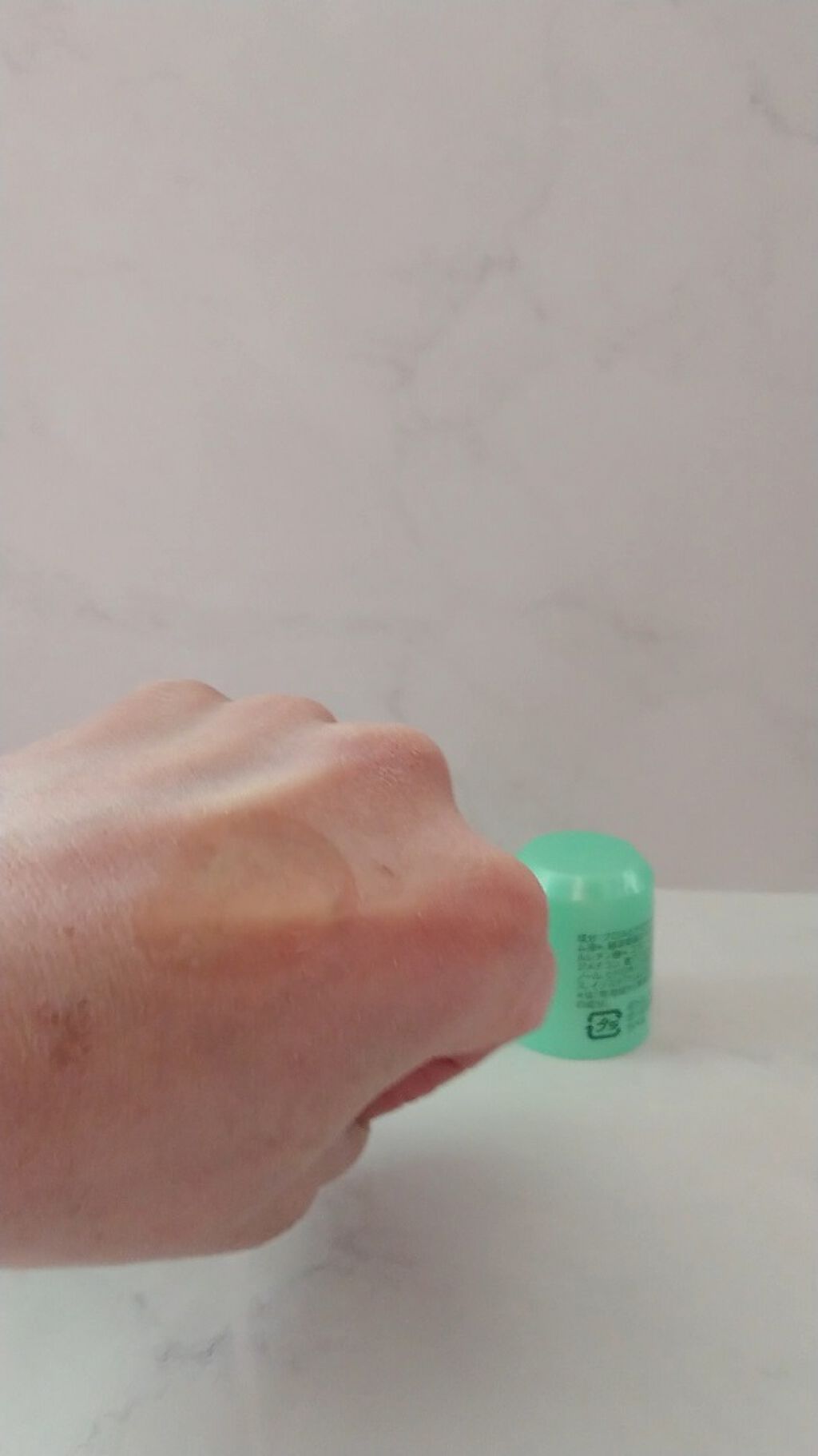 ロールオン ローズ＆ヴァーベナの香り/８ｘ４/デオドラント・制汗剤を使ったクチコミ（3枚目）