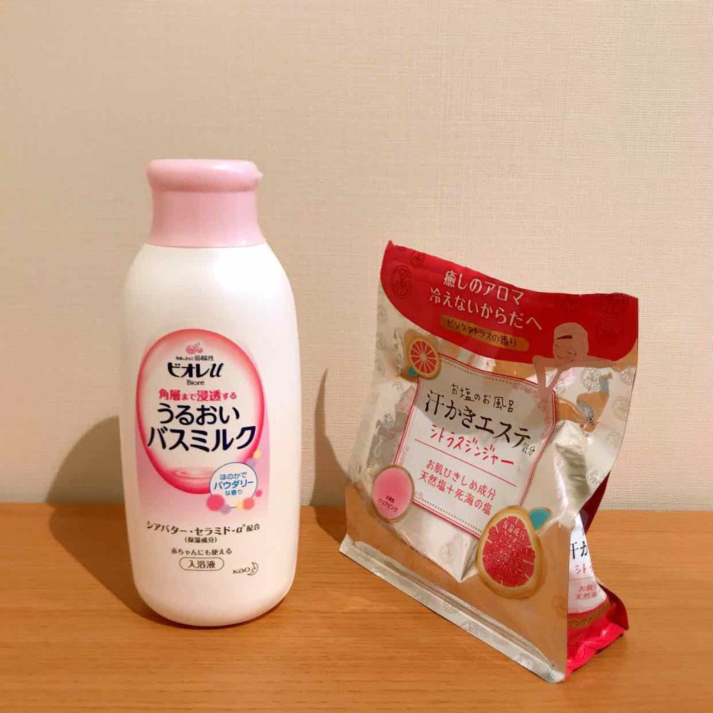 角層まで浸透する うるおいバスミルク ほのかでパウダリーな香り/ビオレu/保湿系入浴剤を使ったクチコミ（1枚目）