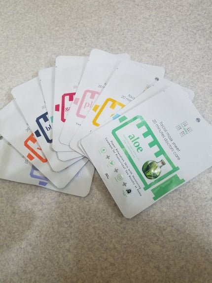 the  shiny   faciaI mask sheet 20 minutes doctors care    / The Shiny