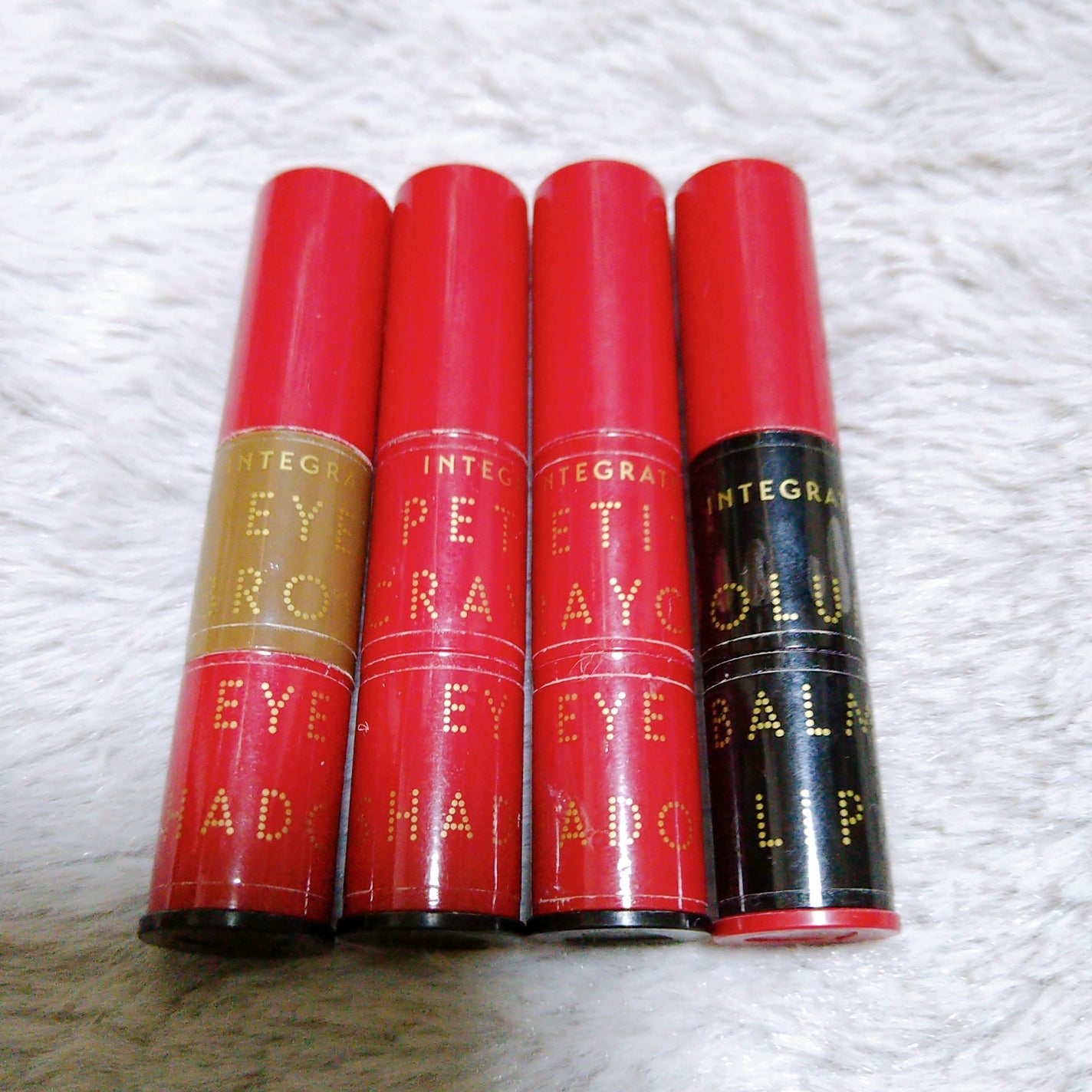 プチクレヨンアイシャドー ミニセット/インテグレート/スティックアイシャドウを使ったクチコミ(1枚目)