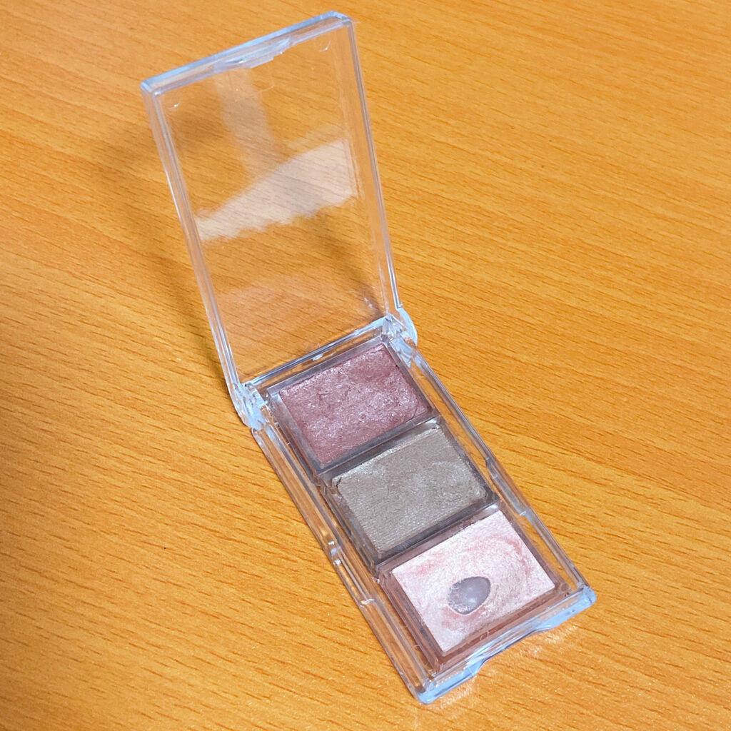 シャドーカスタマイズ/MAJOLICA MAJORCA/単色アイシャドウを使ったクチコミ（1枚目）