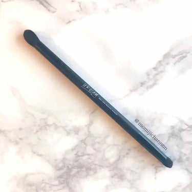 UR GLAM　DUO EYESHADOW BRUSH A（デュオアイシャドウブラシA）/U R GLAM/メイクブラシを使ったクチコミ（1枚目）