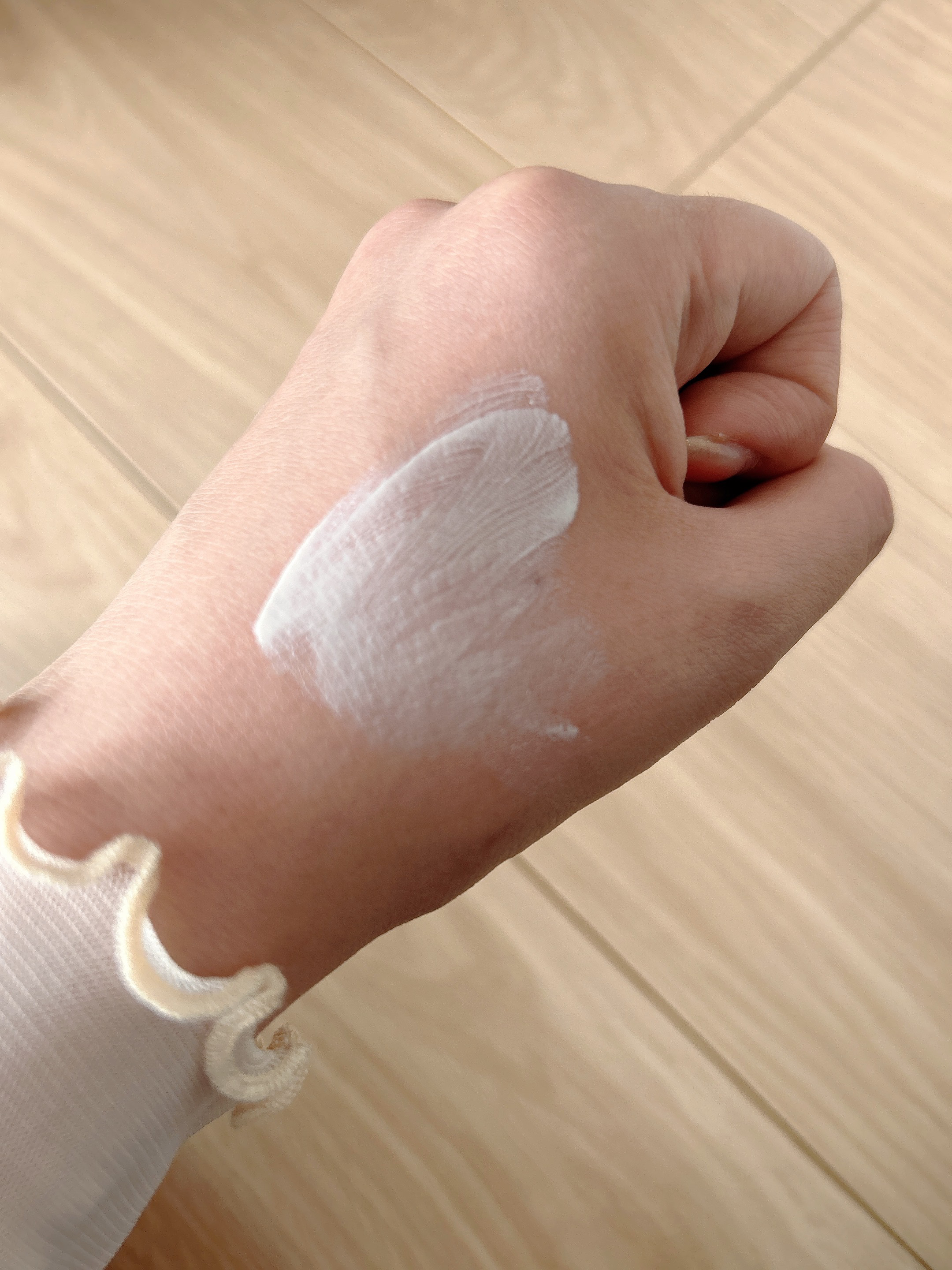 UVイデア XL プロテクショントーンアップ ローズ/ラ ロッシュ ポゼ/日焼け止めクリームを使ったクチコミ（3枚目）