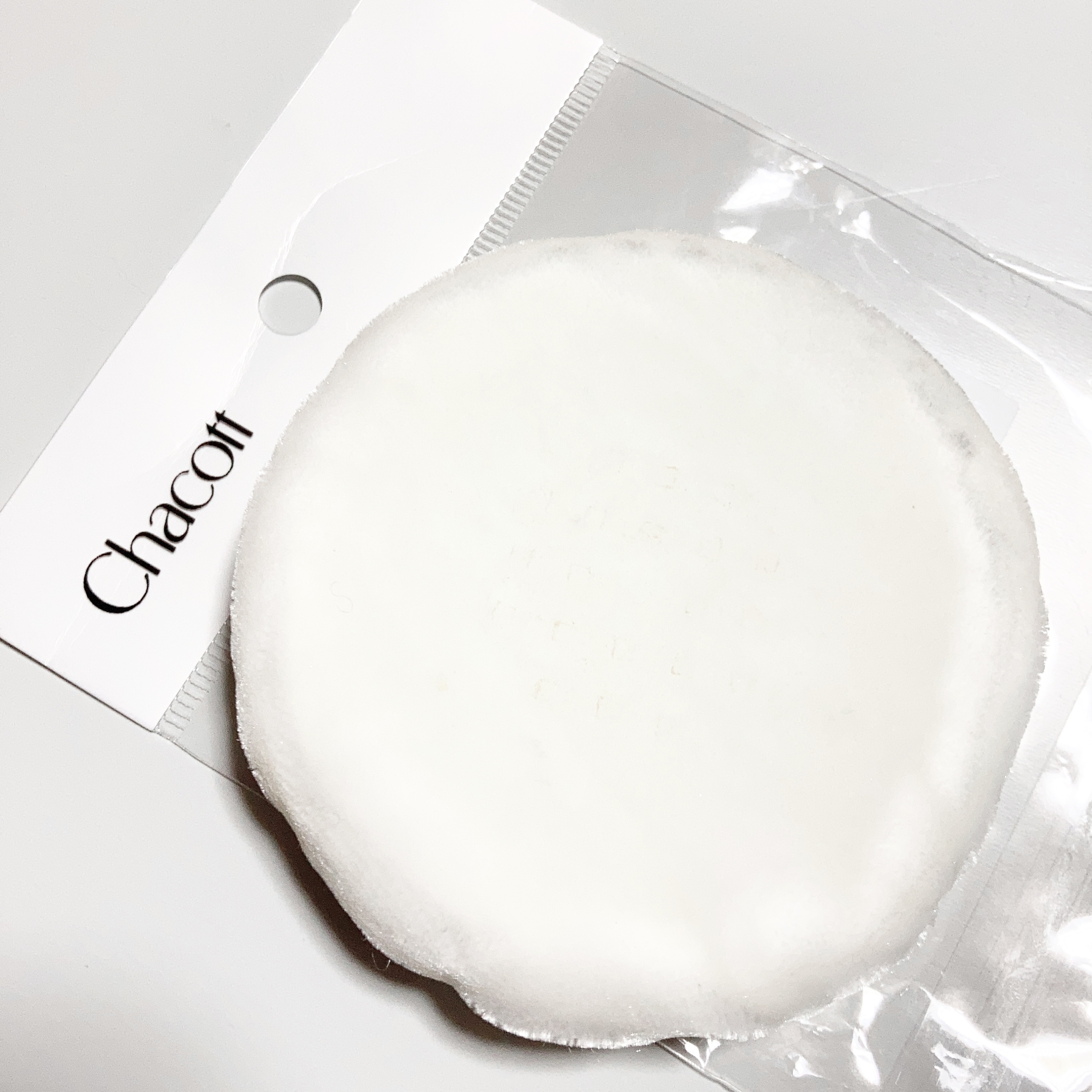 パウダーパフ 1個/チャコット・コスメティクス/パフ・スポンジを使ったクチコミ（2枚目）