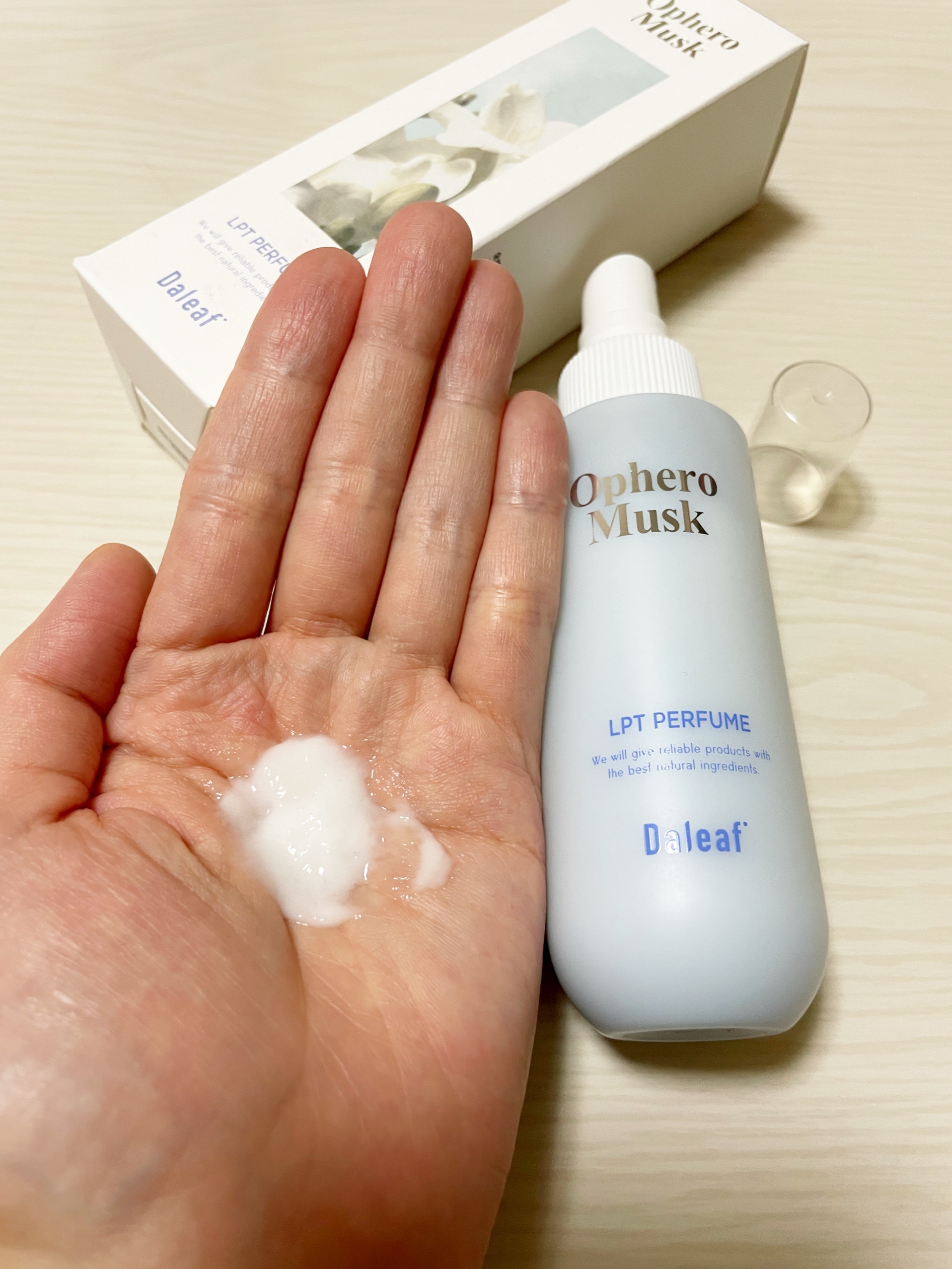 パフュームヘアパックインミスト Pink Breeze/Daleaf/アウトバストリートメントを使ったクチコミ（2枚目）