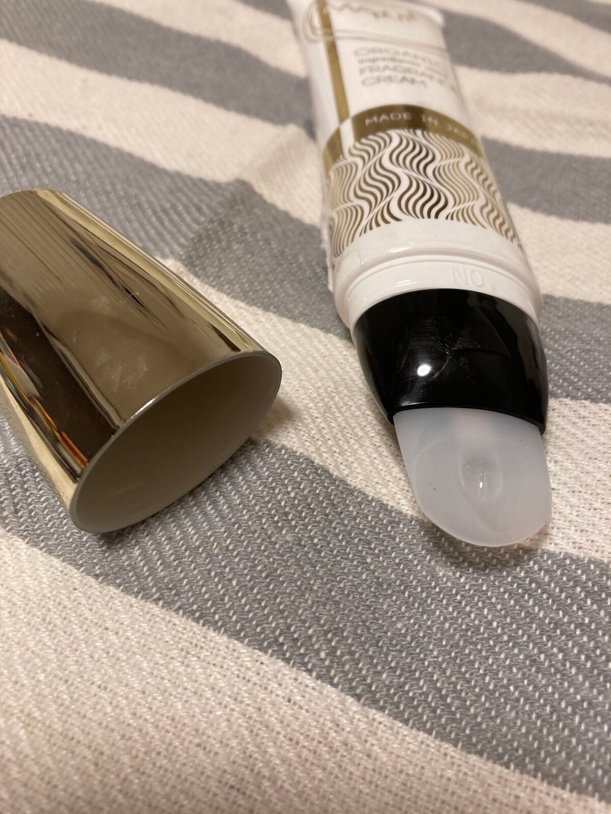 オーガニックフレグランスバストクリーム/MAPUTI/バスト・ヒップケアを使ったクチコミ(2枚目)