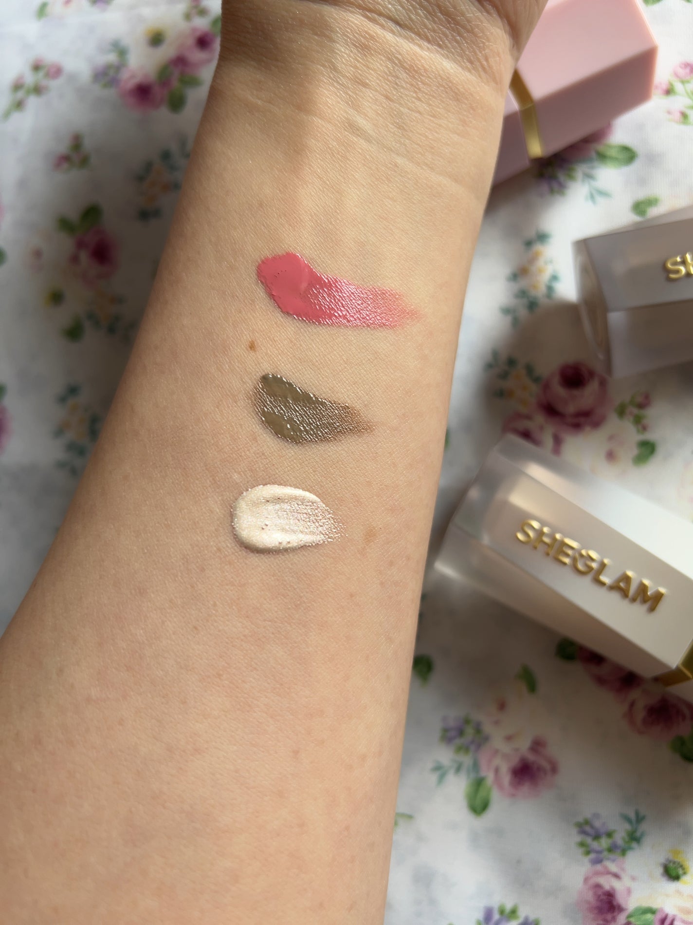 シーグラム カラーブルーム リキッドブラッシュ/SHEGLAM/リキッドチークを使ったクチコミ(2枚目)