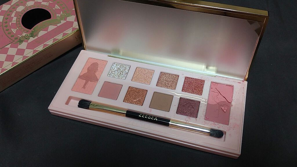 アリスドリームランドシリーズ 12色アイシャドウパレット(ZEESEA×大英博物館)/ZEESEA/アイシャドウパレットを使ったクチコミ(2枚目)