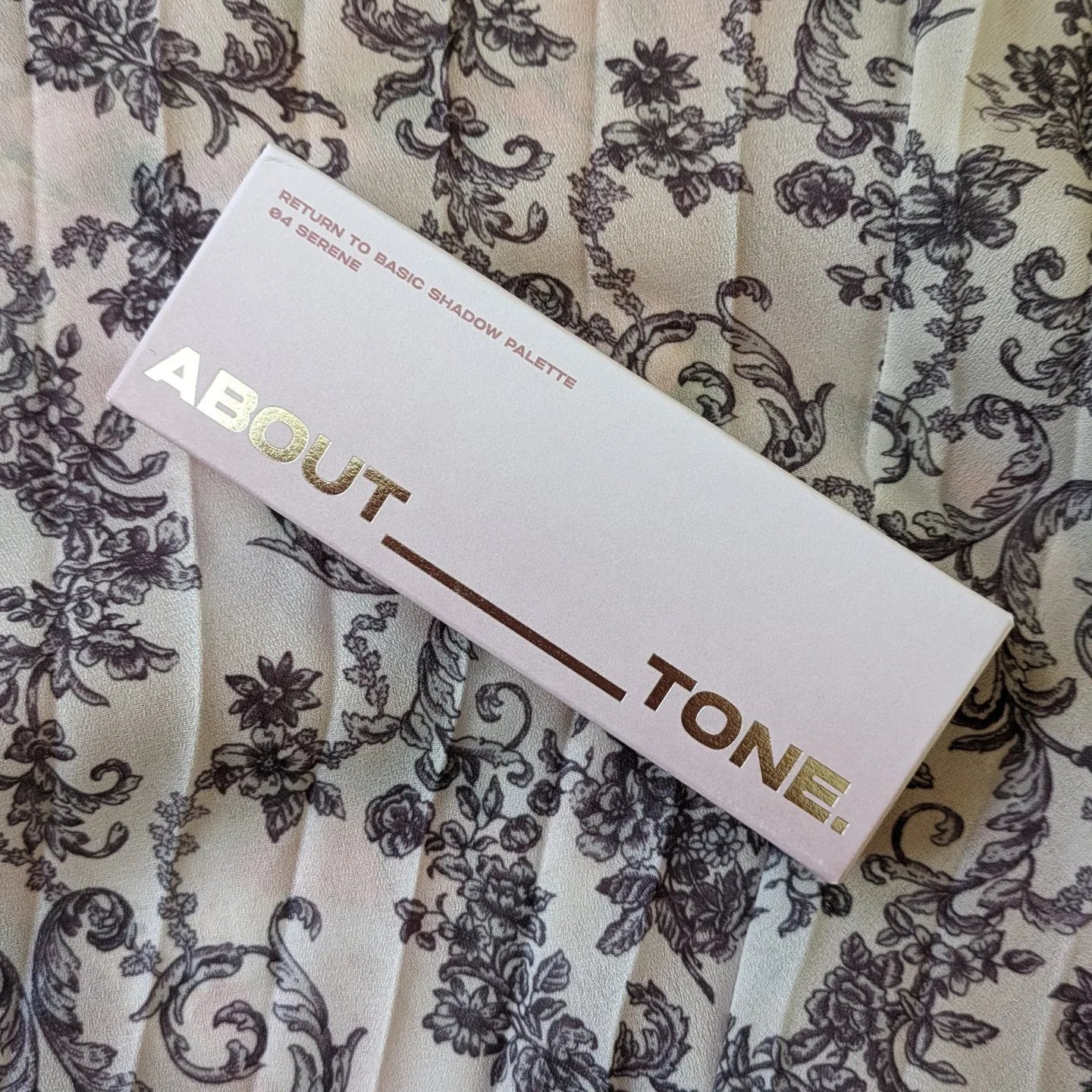 リターントゥーベーシックシャドウパレット/ABOUT TONE/アイシャドウパレットを使ったクチコミ（2枚目）