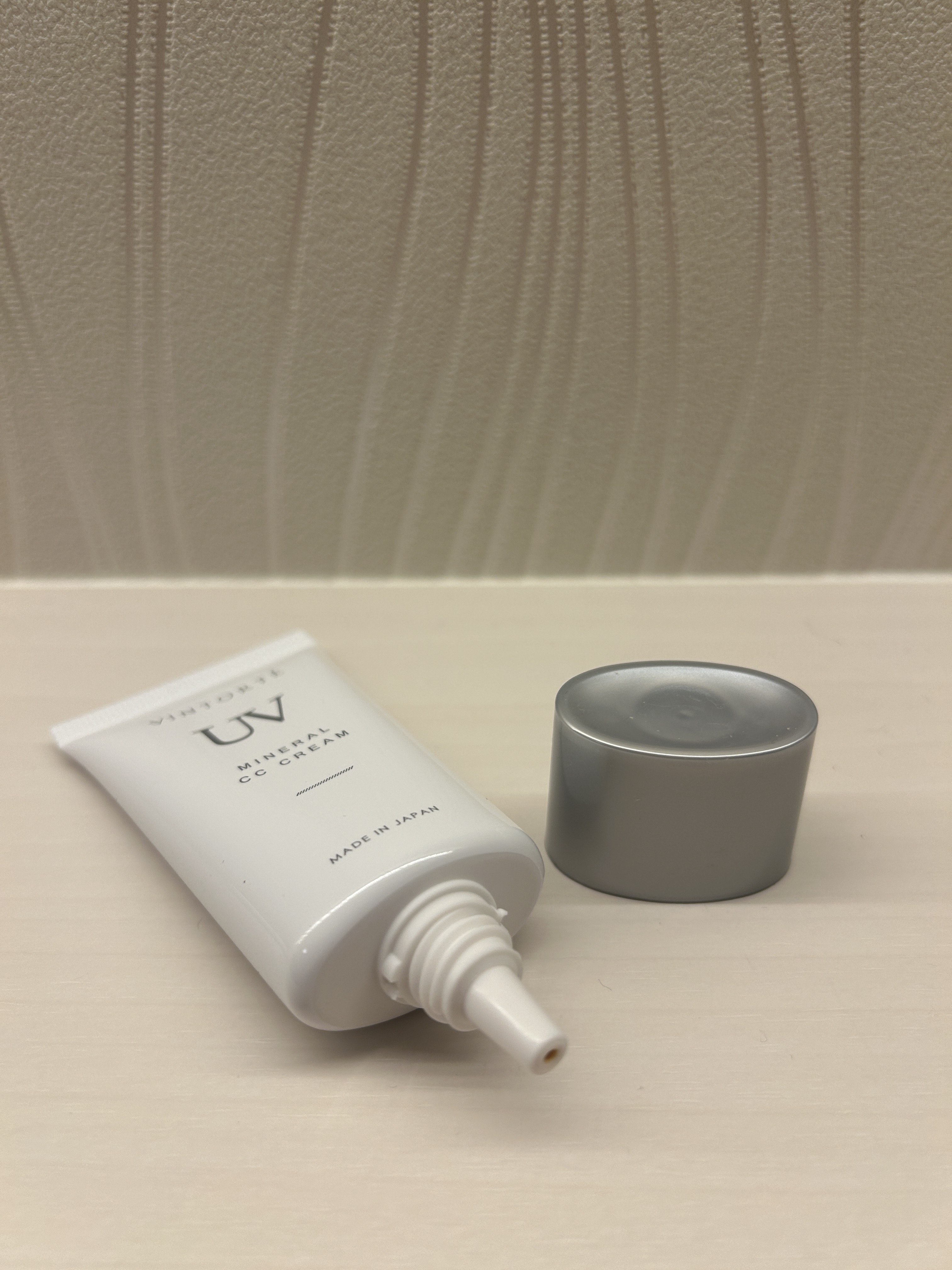 ヴァントルテ ミネラルCCクリームのクチコミ「ヴァントルテ

ミネラルリキッドファンデーション
メイクアップベース
ミネラルCCクリームを、.....」（3枚目）