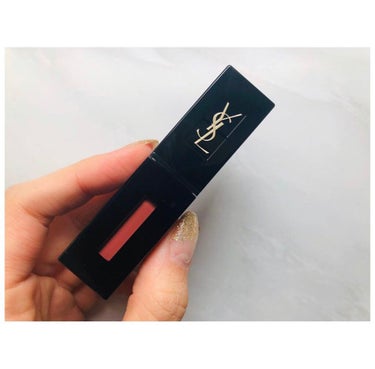 ルージュ ピュールクチュール ヴェルニ ヴィニルクリーム No.407 カーミンセッション/YVES SAINT LAURENT BEAUTE/口紅を使ったクチコミ（2枚目）