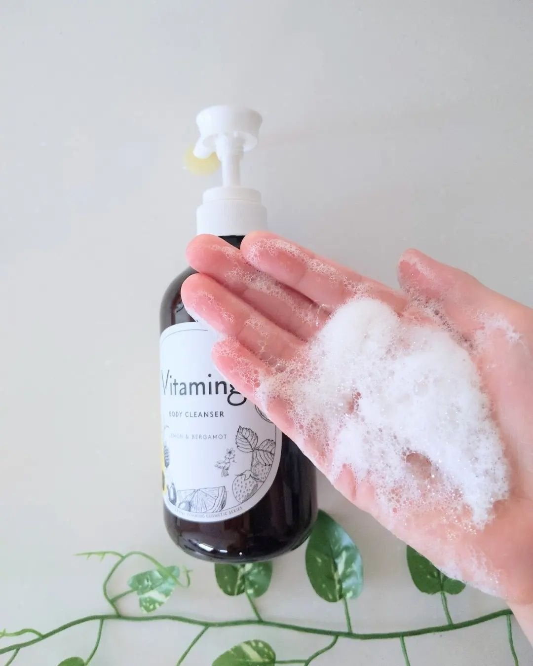 リフレッシングボディソープ(レモン&ベルガモットの香り)/Vitaming/ボディソープを使ったクチコミ(3枚目)