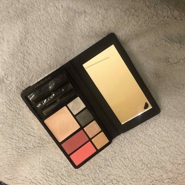 YVES SAINT LAURENT BEAUTE パレットゴールド アトラクションのクチコミ「※写真が逆になってます…直さずにそのまんまアップしますがご了承くださいませ…

イブサンローラ.....」（1枚目）