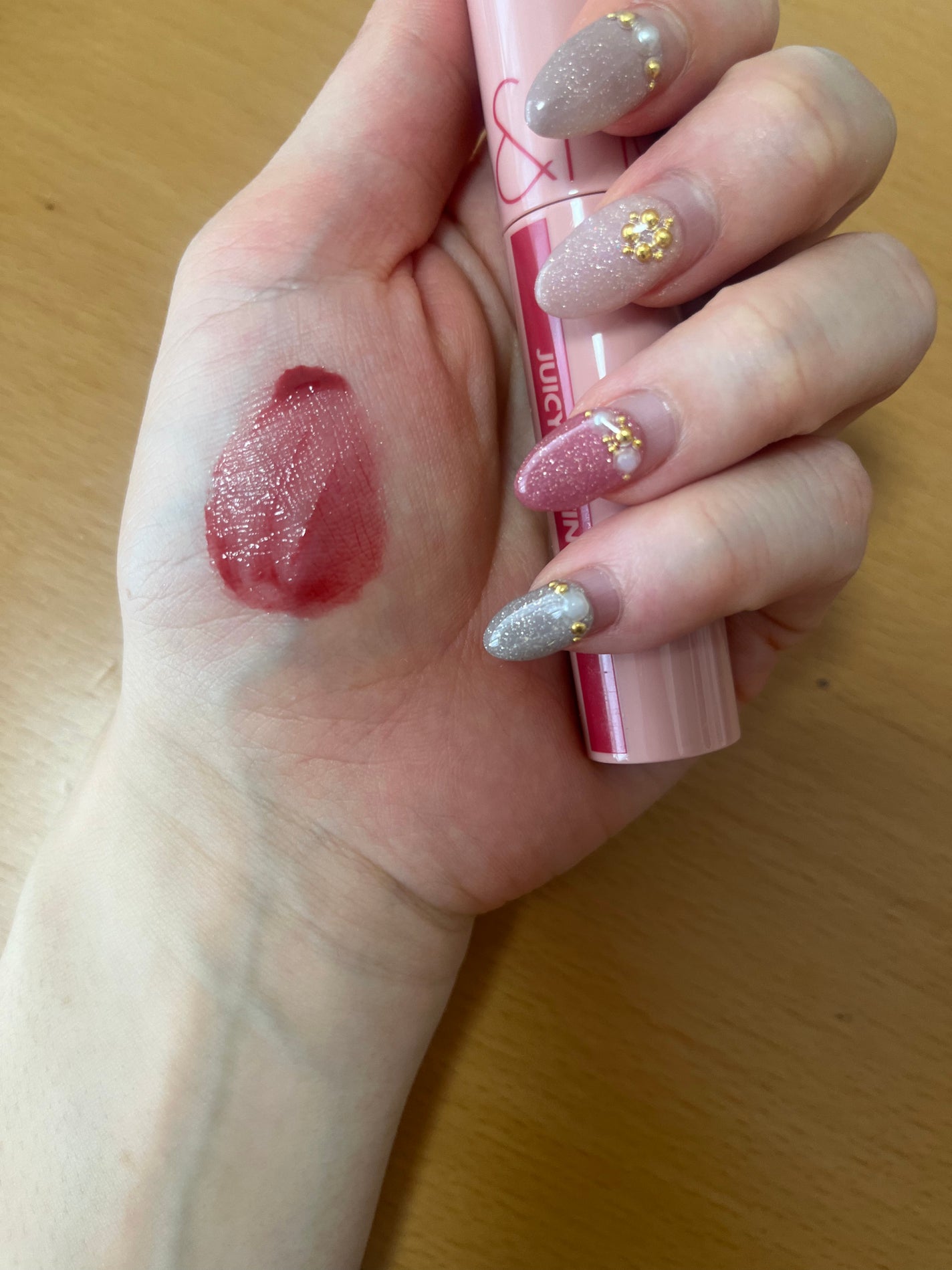 ジューシーラスティングティント/rom&nd/リップティントを使ったクチコミ(3枚目)