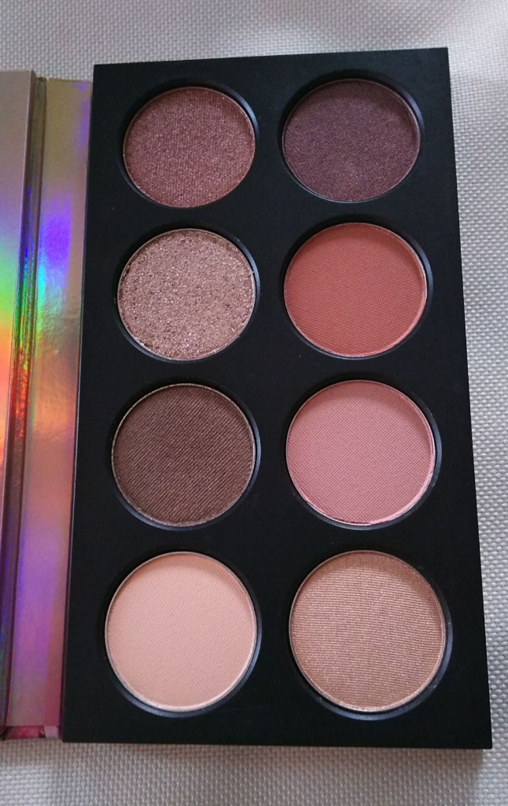 ラブ イン ザ アフタヌーン アイシャドウ パレット/BOBBI BROWN/アイシャドウパレットを使ったクチコミ（2枚目）