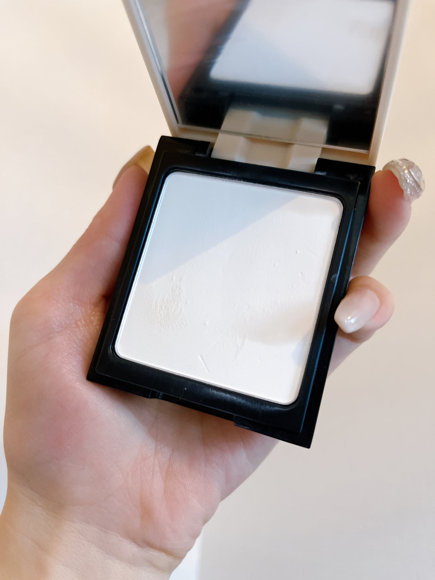 雲楚ブラーフィクシングフィニッシュパウダーパクト /Dinto/プレストパウダーを使ったクチコミ(3枚目)