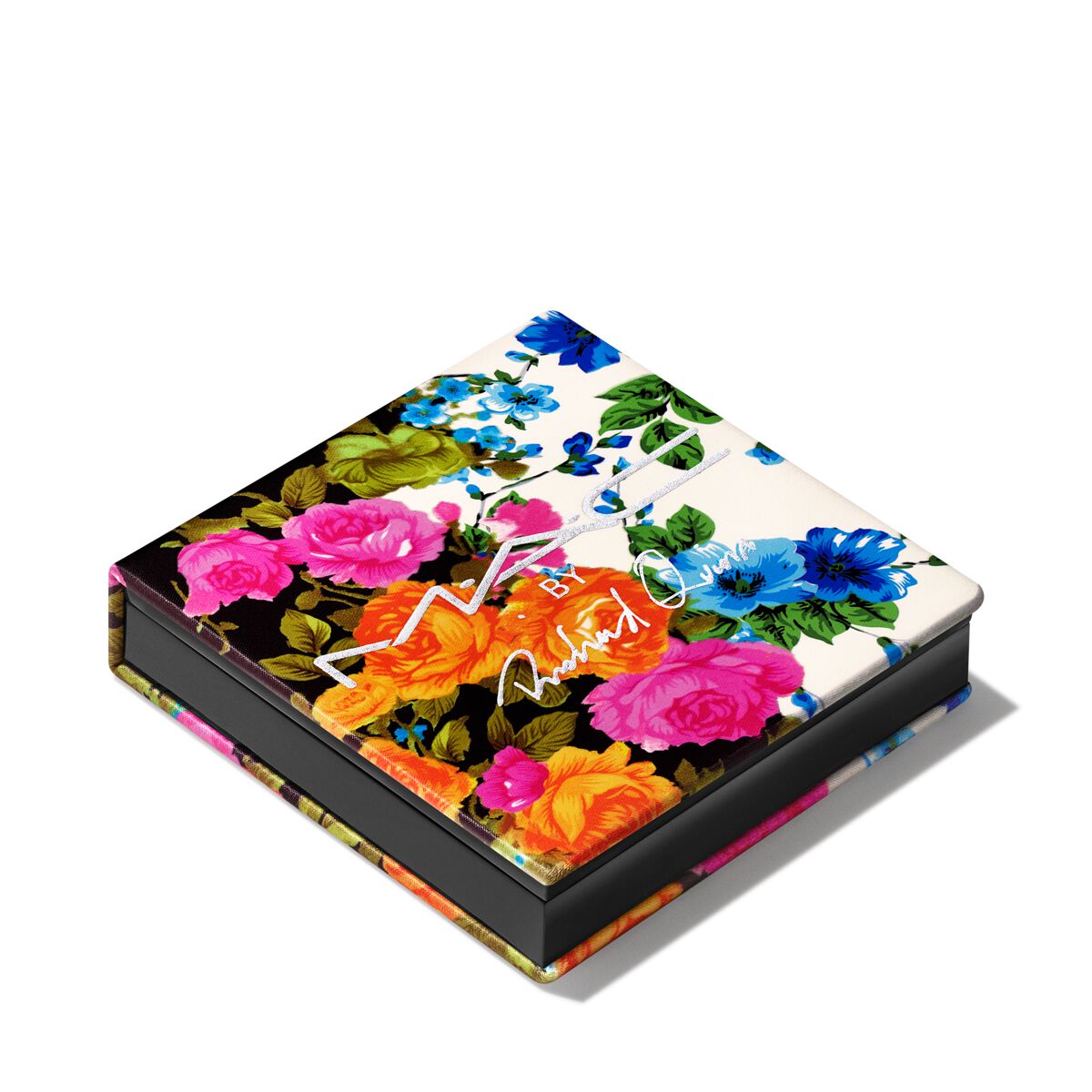 エクストラ ディメンション スキンフィニッシュ デイ グロー（M·A·C バイ リチャード・クィン）