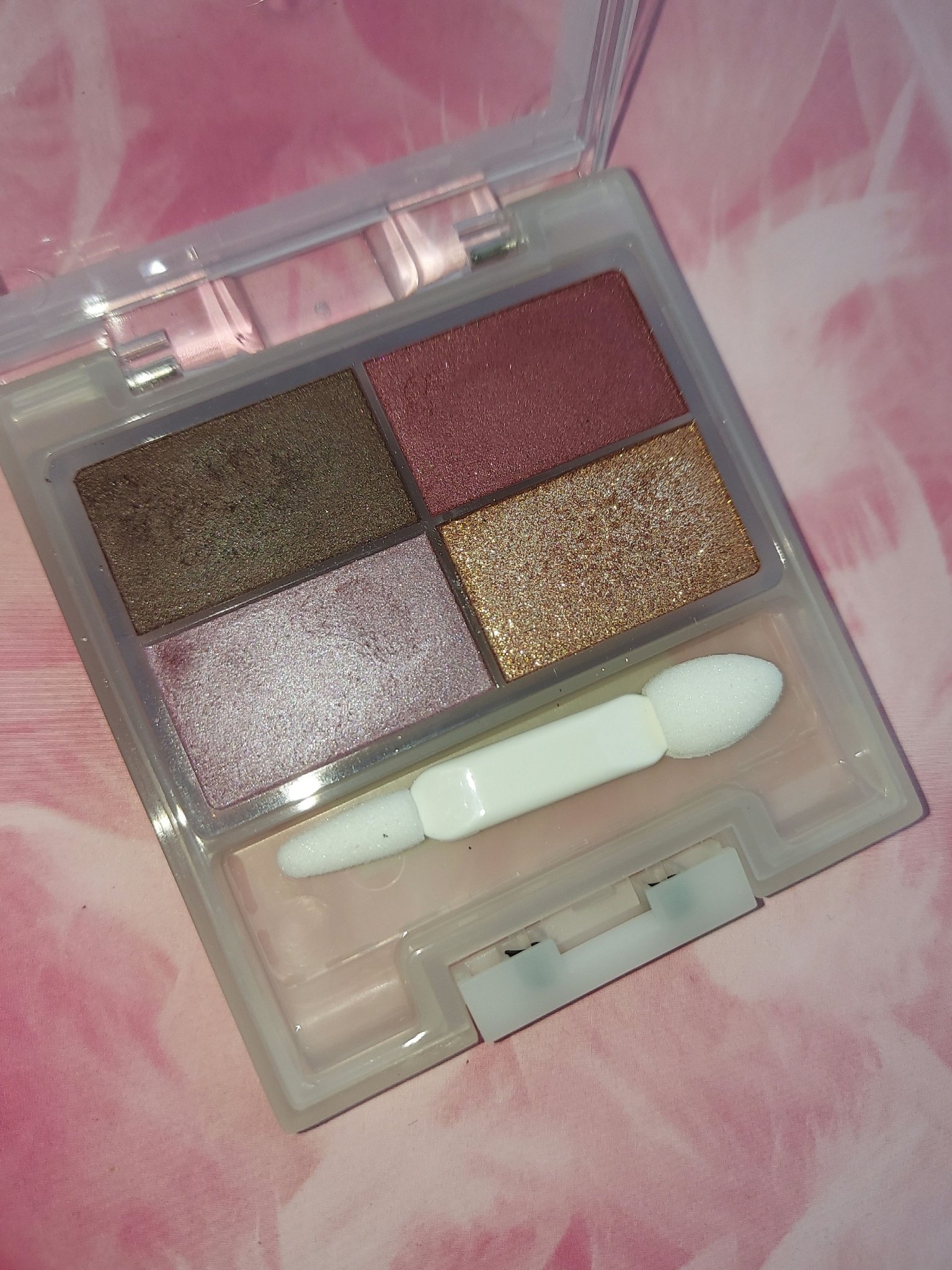 スキンフィットチーク ケース(ブラシ付)/リサージ/パウダーチークを使ったクチコミ（2枚目）