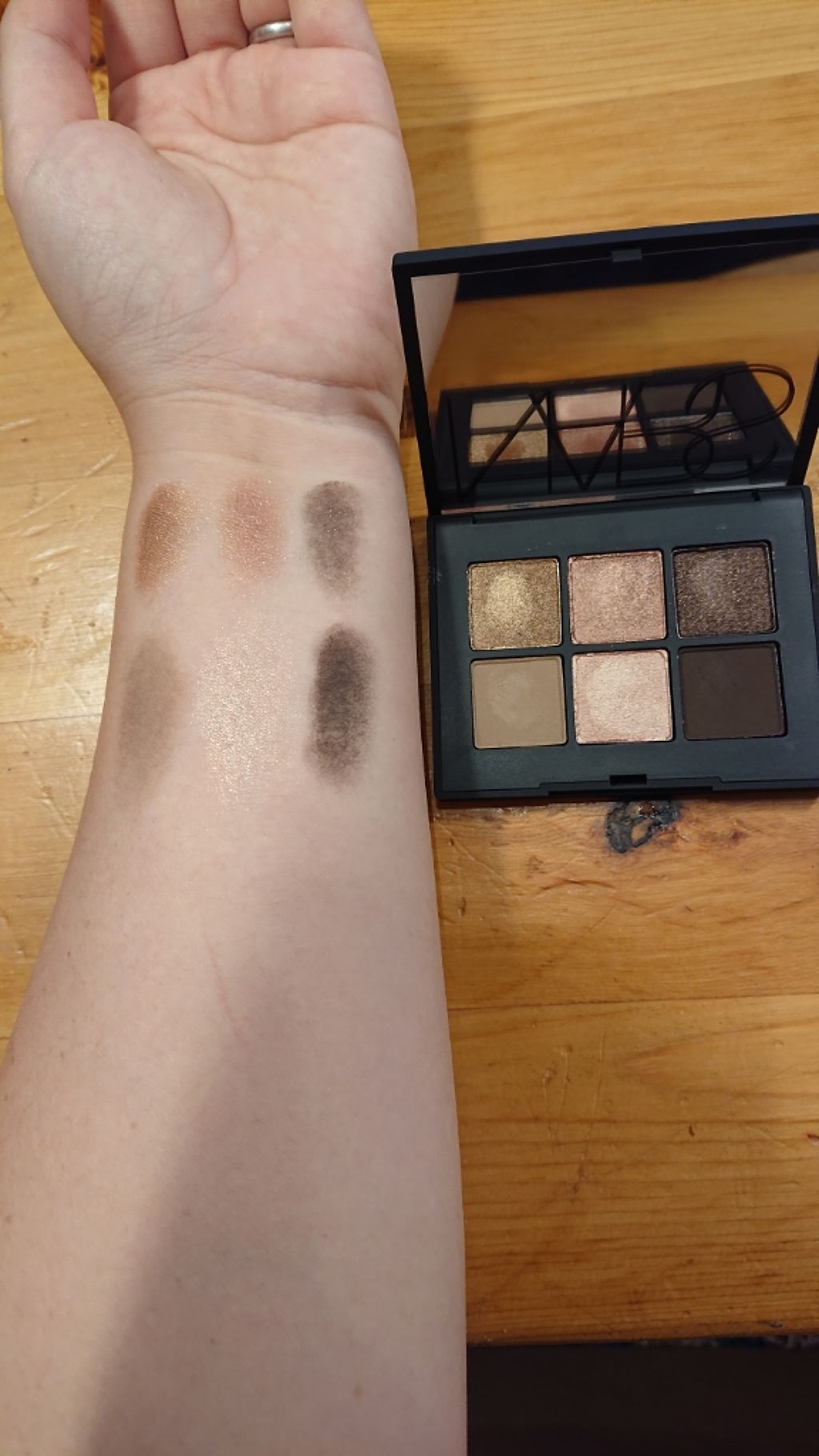 ヴォワヤジュールアイシャドウパレット/NARS/アイシャドウパレットを使ったクチコミ（2枚目）