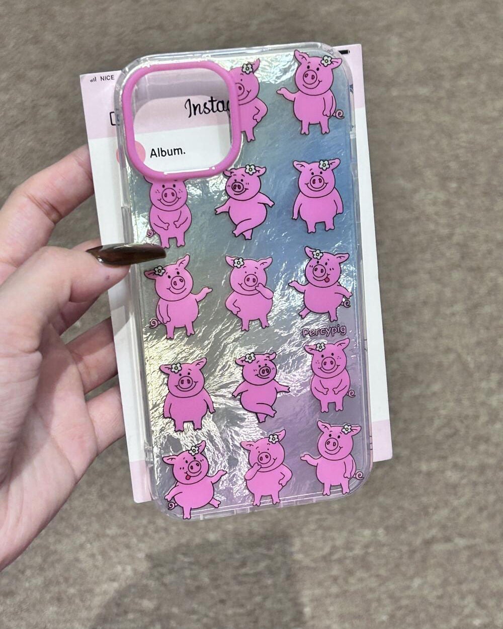 ケース大好きっ子 on LIPS 「たくさんのマシャ・ピッグはとても可愛い#iPhoneケース#購..」(2枚目)