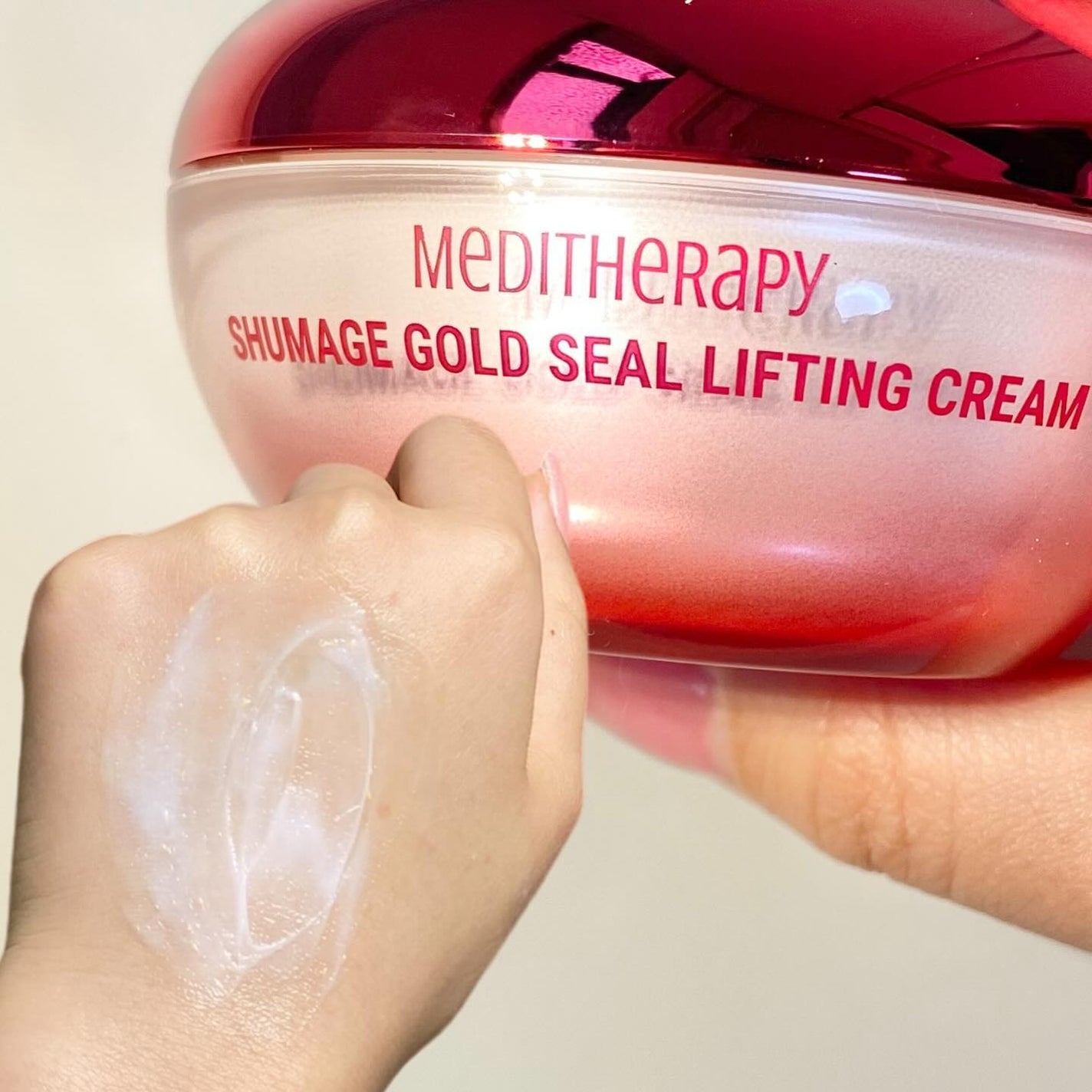 シューマジゴールド糸リフティングクリーム+EMS美顔器/MEDITHERAPY/フェイスクリームを使ったクチコミ(5枚目)