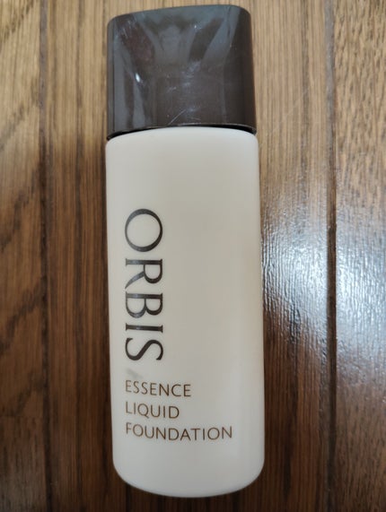 オルビス エッセンスリキッドファンデーションのクチコミ「オルビスエッセンスリキッドファンデーション
少しの量で良く伸びて肌に馴染みます。
#オルビス#.....」(1枚目)